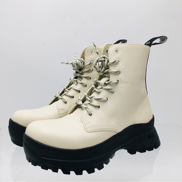 Stella McCartney Trace Ivory Women’s Winter Boots